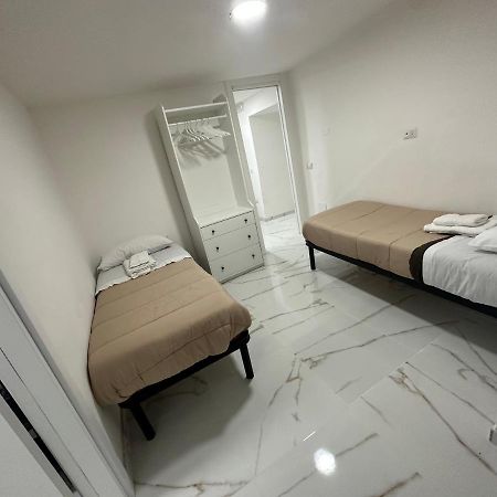 Апартаменты San Matteo House Неаполь Экстерьер фото