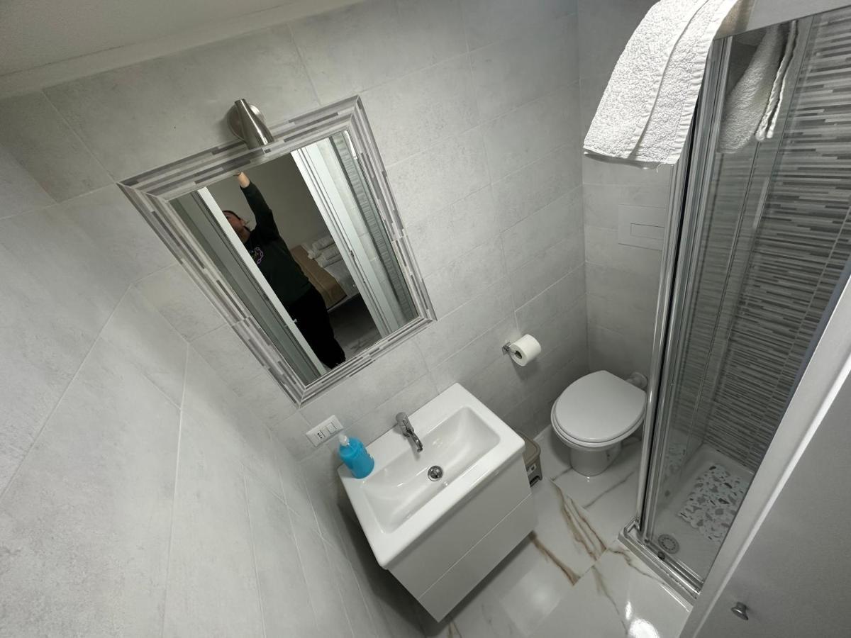 Апартаменты San Matteo House Неаполь Экстерьер фото